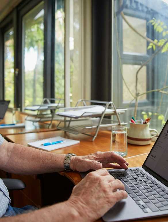 Oldd Person Using Computer How to set up a kid-friendly Windows computer