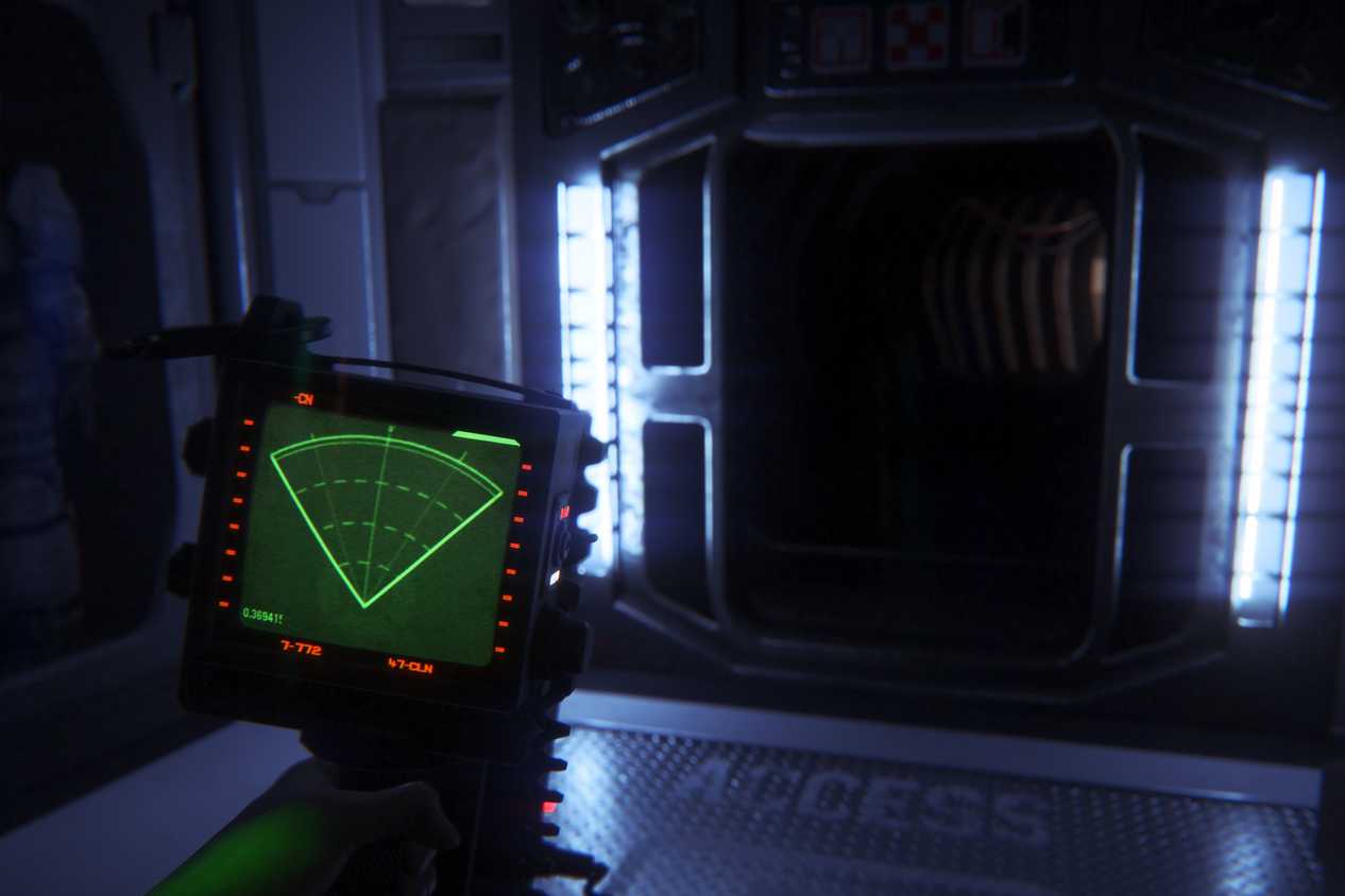Screenshot of Alien: Isolation showing the protagonist holding a tracking device