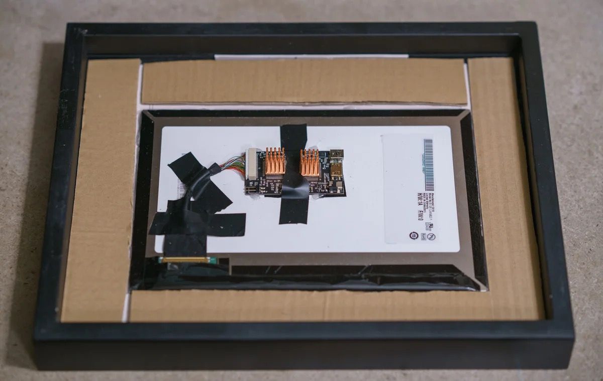 You can build your own digital photo frame powered by Raspberry Pi ...