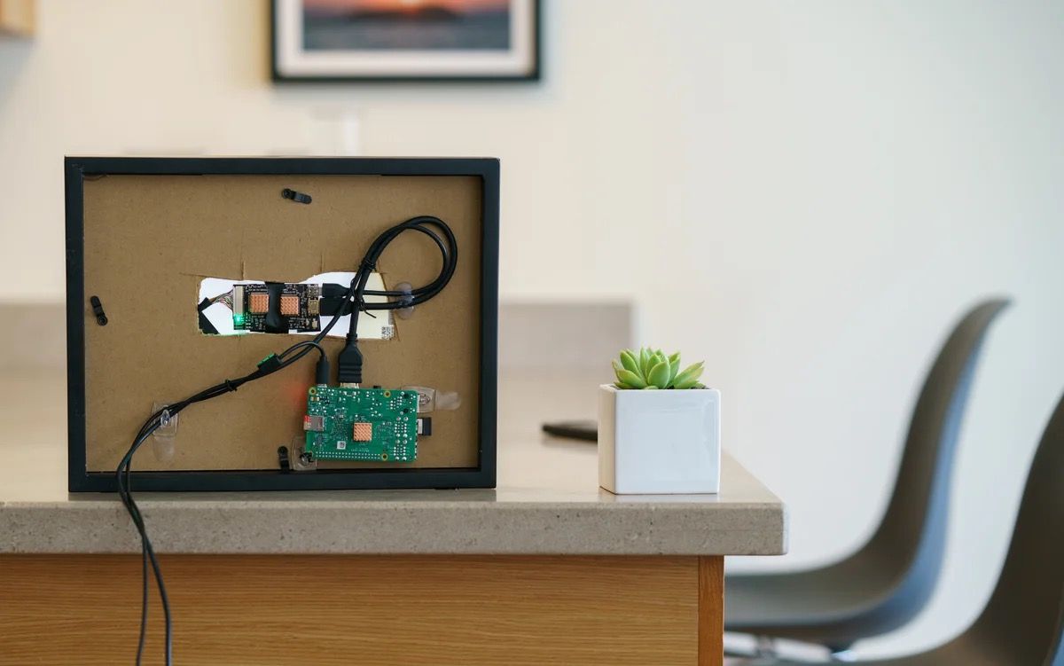 You can build your own digital photo frame powered by Raspberry Pi ...