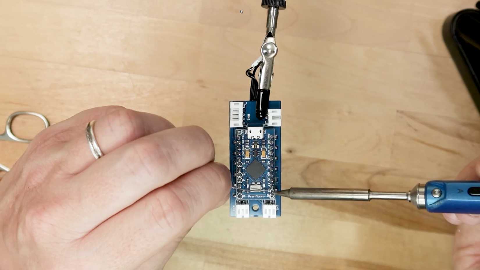 Open-source DIY mouse project lets you customize its fit to your needs