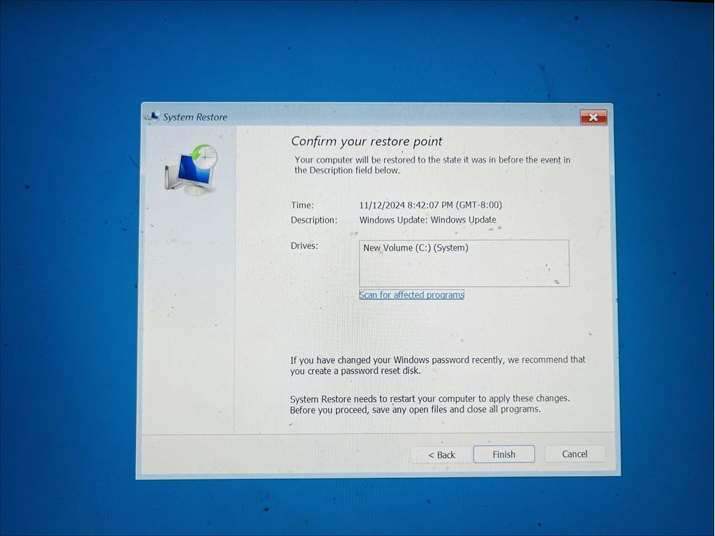 6 reasons you need a Windows recovery USB for emergencies