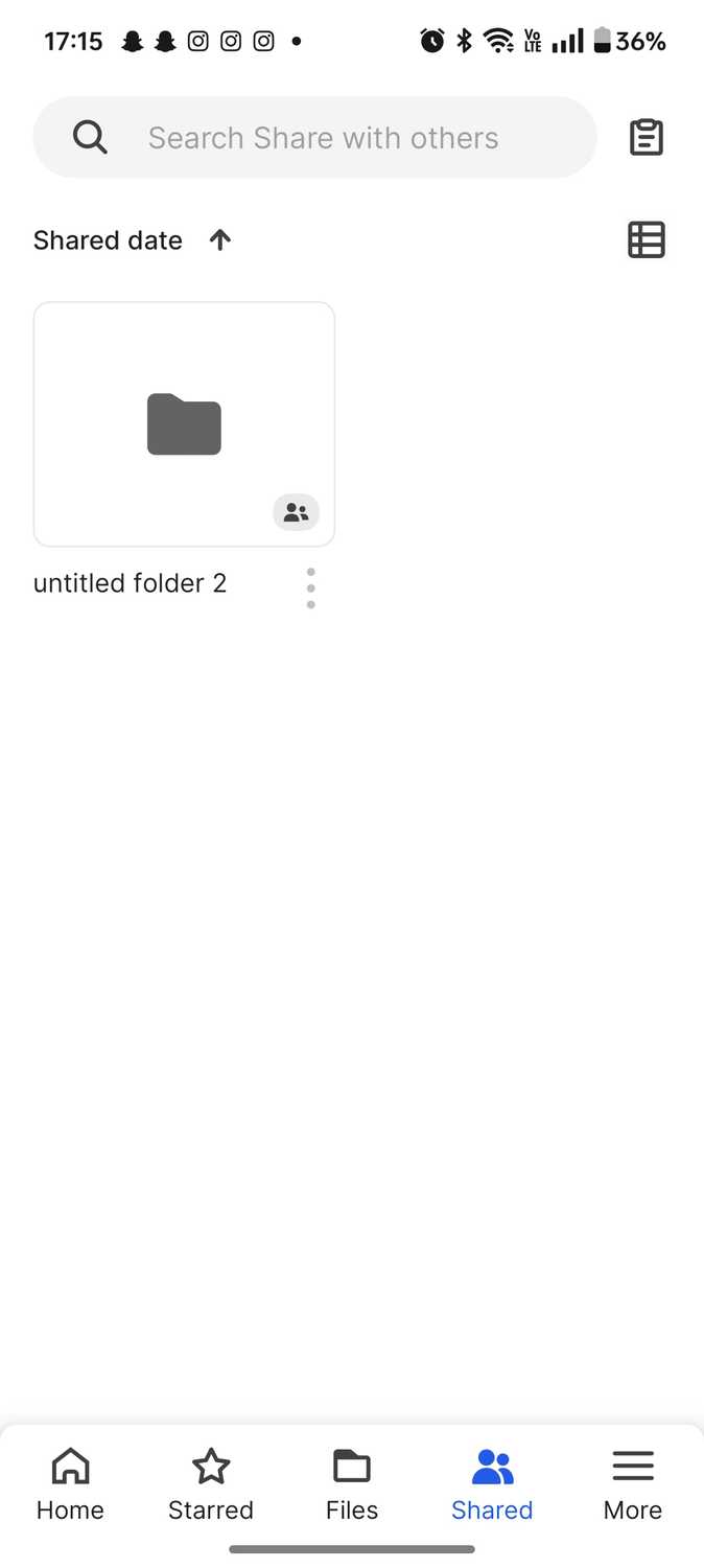Synology Bee Photos app showing file sharing menu