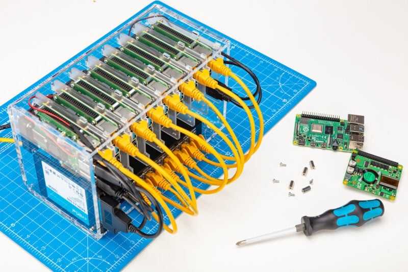 Cluster with Raspberry Pi card and screwdriver