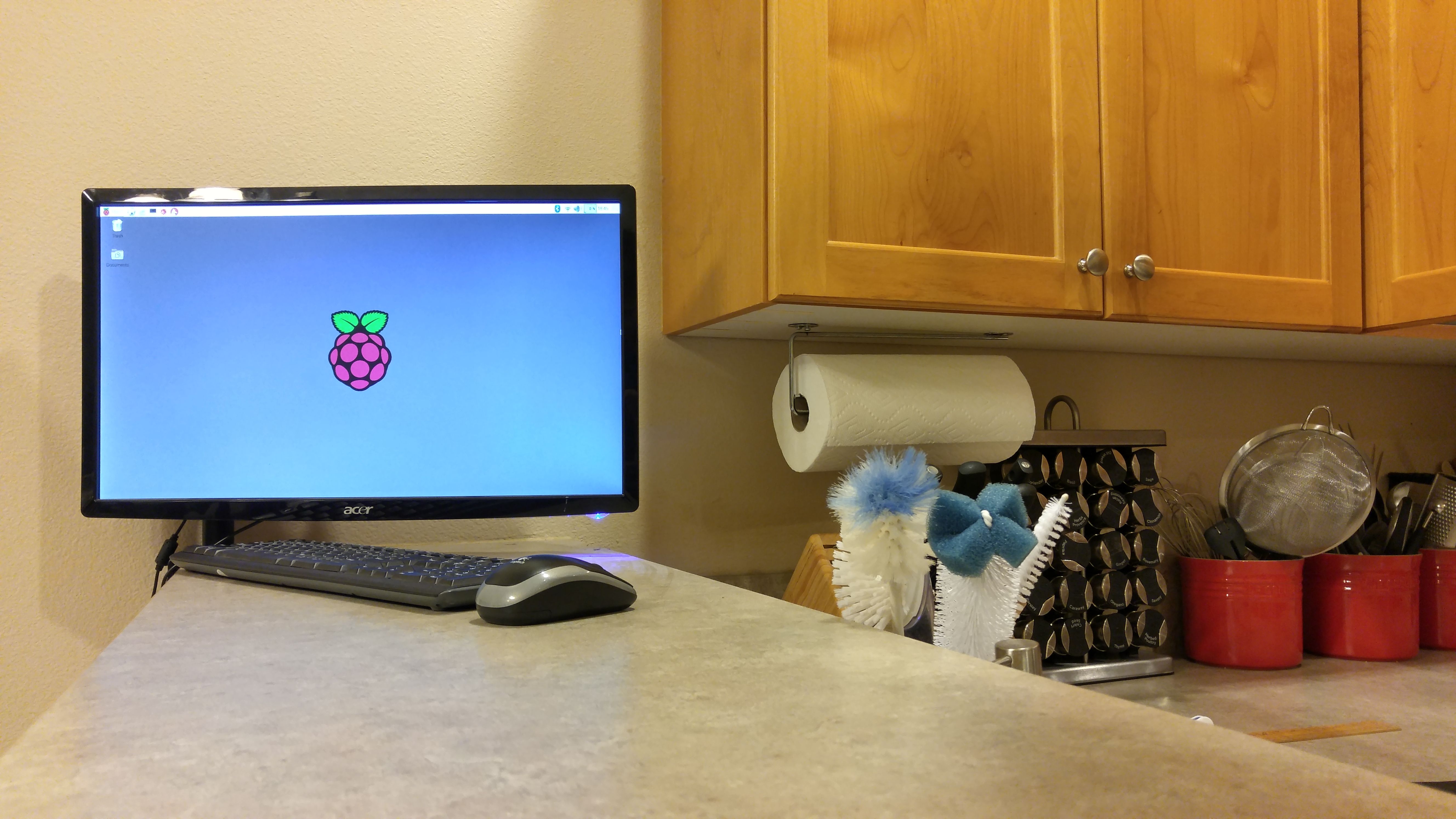 5 clever ways I use a Raspberry Pi display around the house