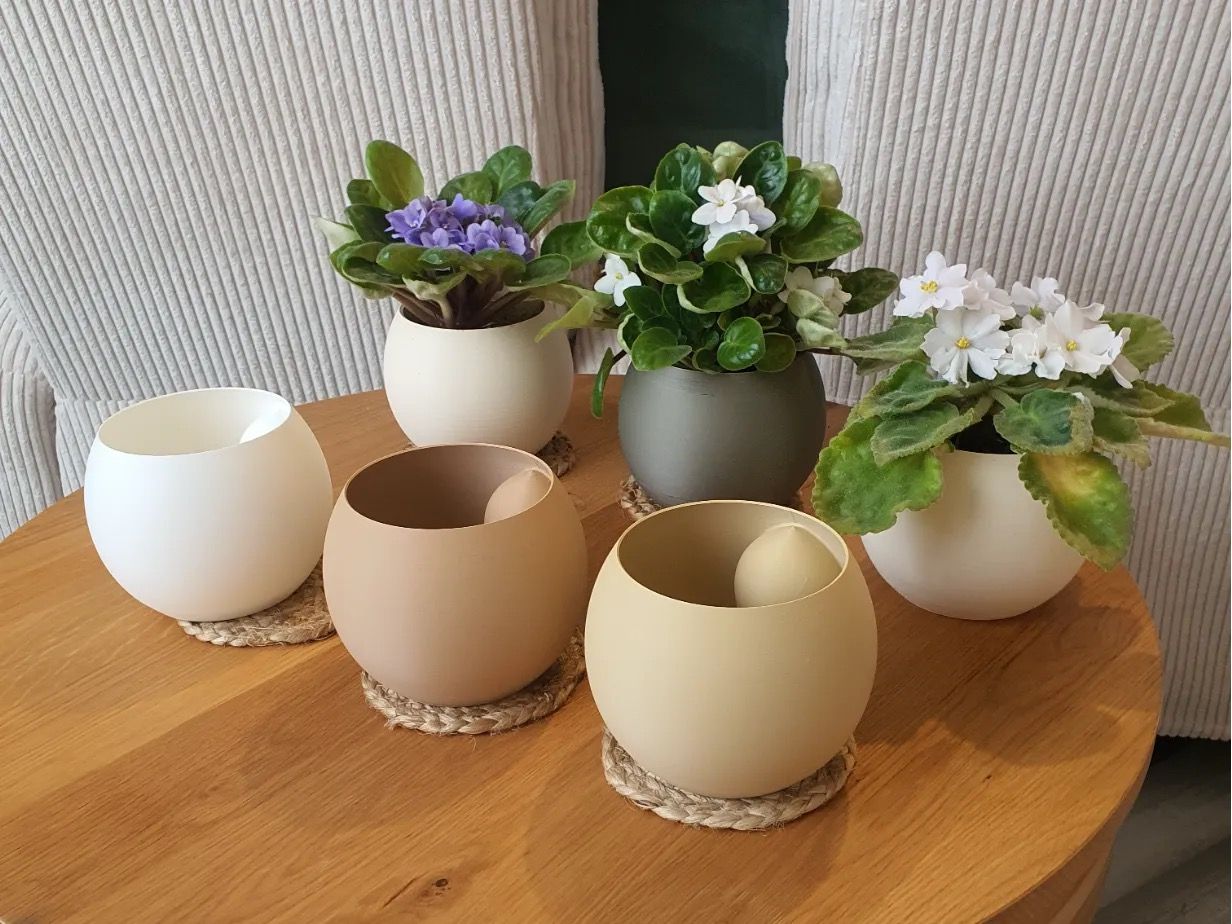 Flowerpot for violet