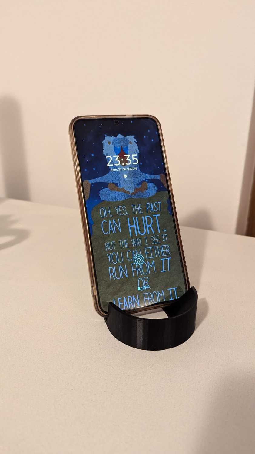 phone stand coliseum