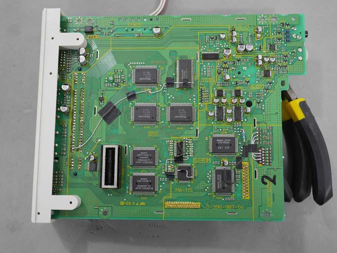 Ben Heck Nintendo Playstation teardown