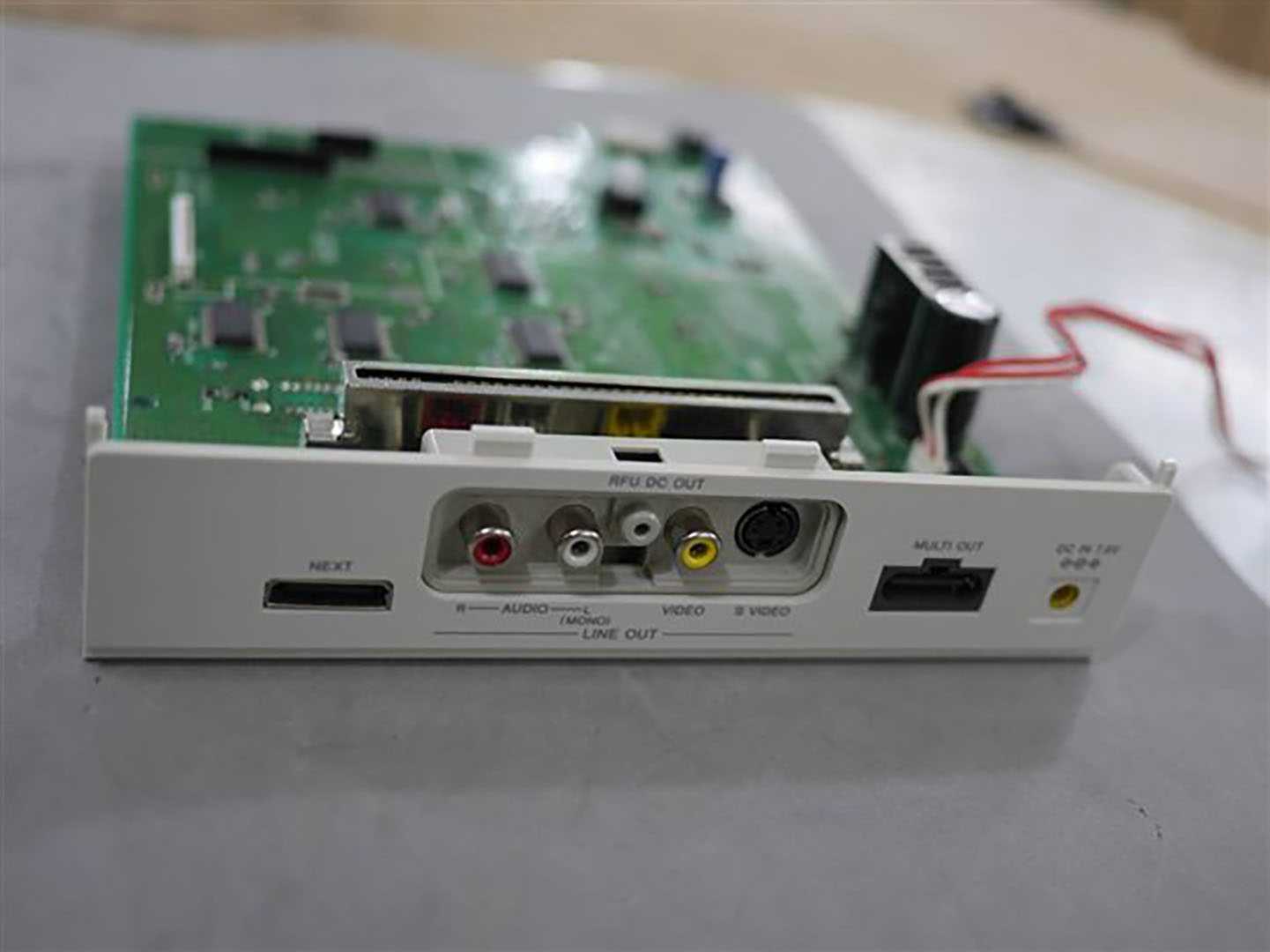 Ben Heck Nintendo Playstation teardown