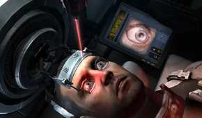 Screenshot from Dead Space 2 of Isaac getting a needle