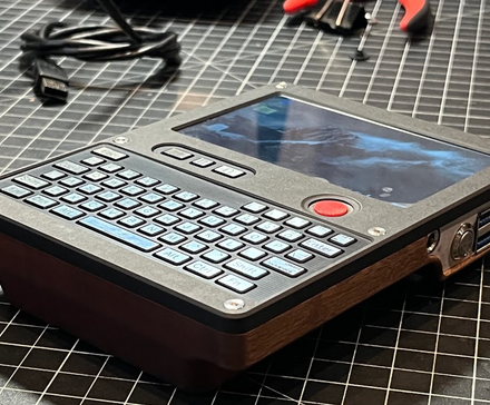 You, too, can build this gorgeous retro cyberdeck powered by a Raspberry Pi