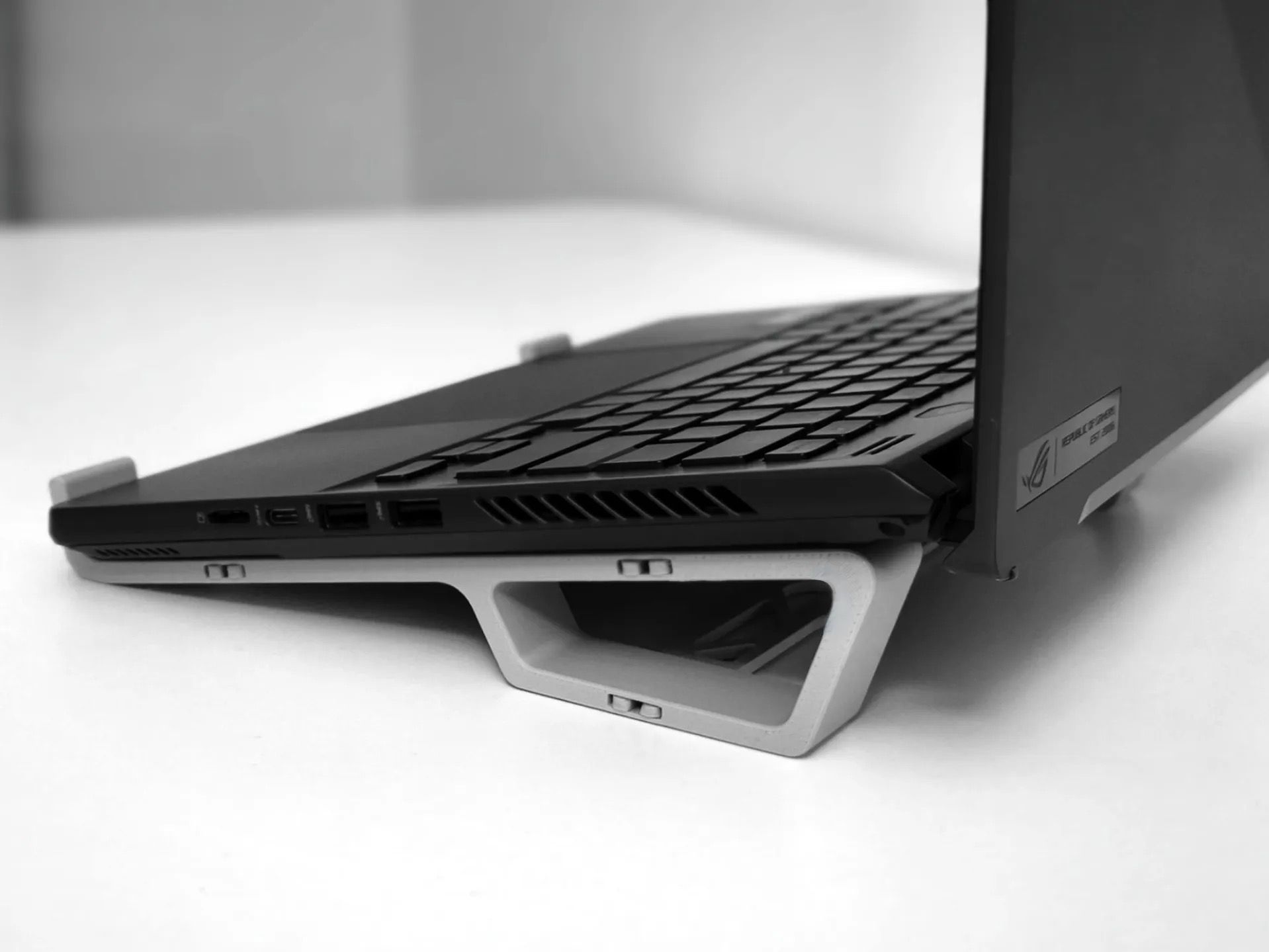laptop stand v2