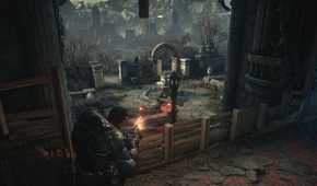 Marcus Fenix in a fire fight in Gears of War