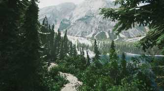 Screenshot from Lushfoil Photography Sim video game of mountain range