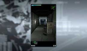 MGS Mobile screenshot of Snake making his way down a corridor with Rations equipped