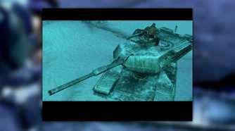 Metal Gear Solid 1 screenshot, Raven in his tank shot from above