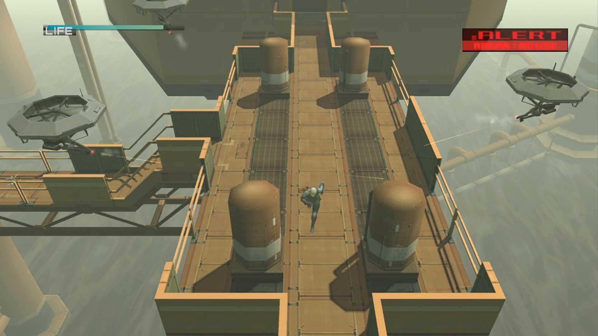 MGS2 screenshot, Raiden sneaking across the map