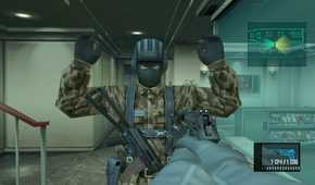 MGS2 screenshot, Snake holding up a soldier
