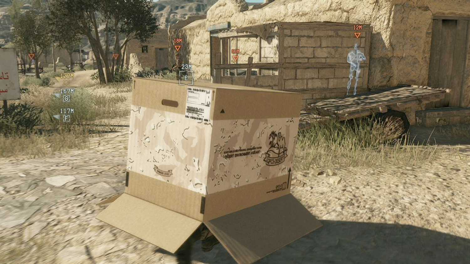 MGSV The Phantom Pain screenshot, Snake hiding in a box