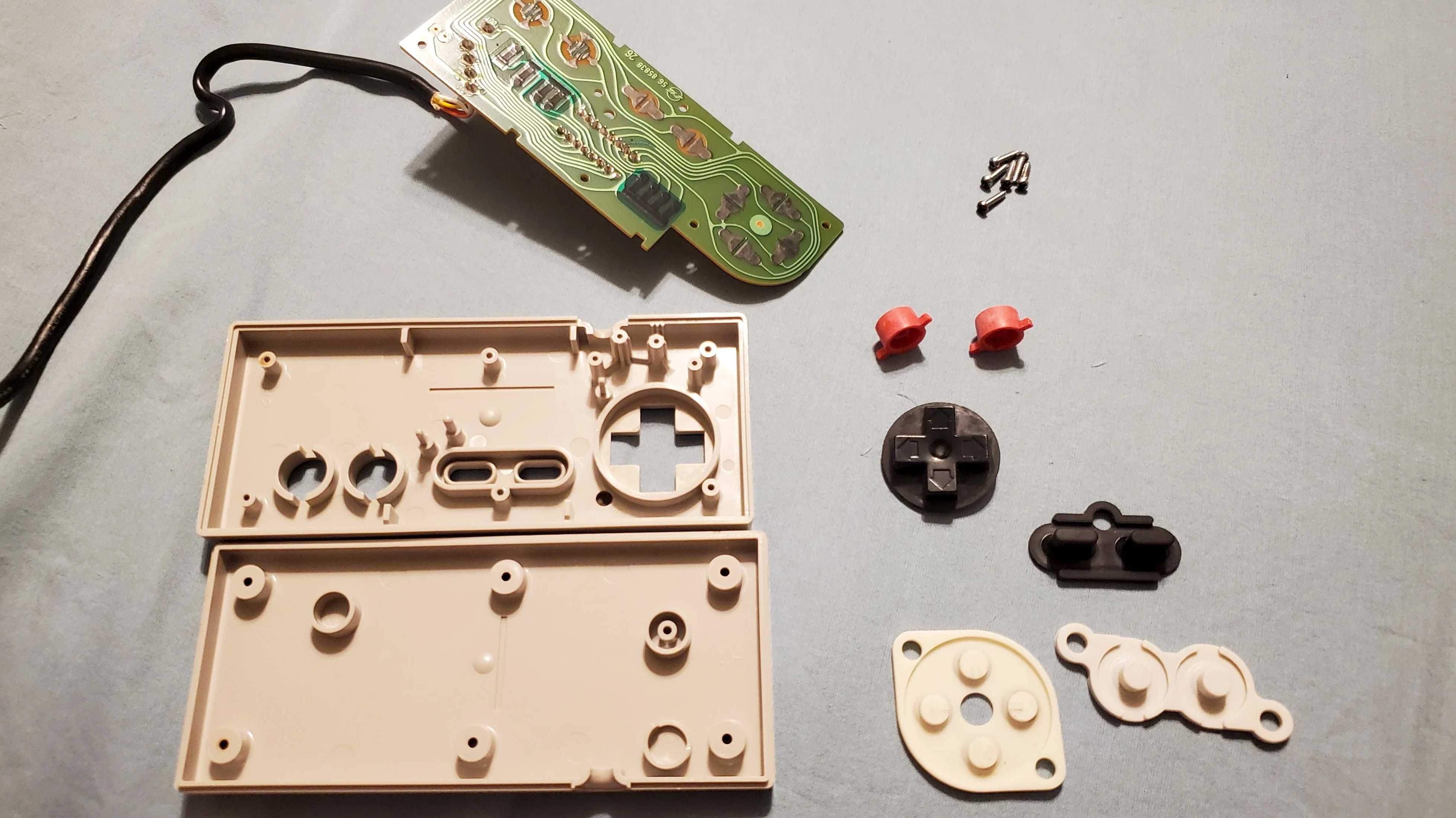 NES controller disassembled - Back
