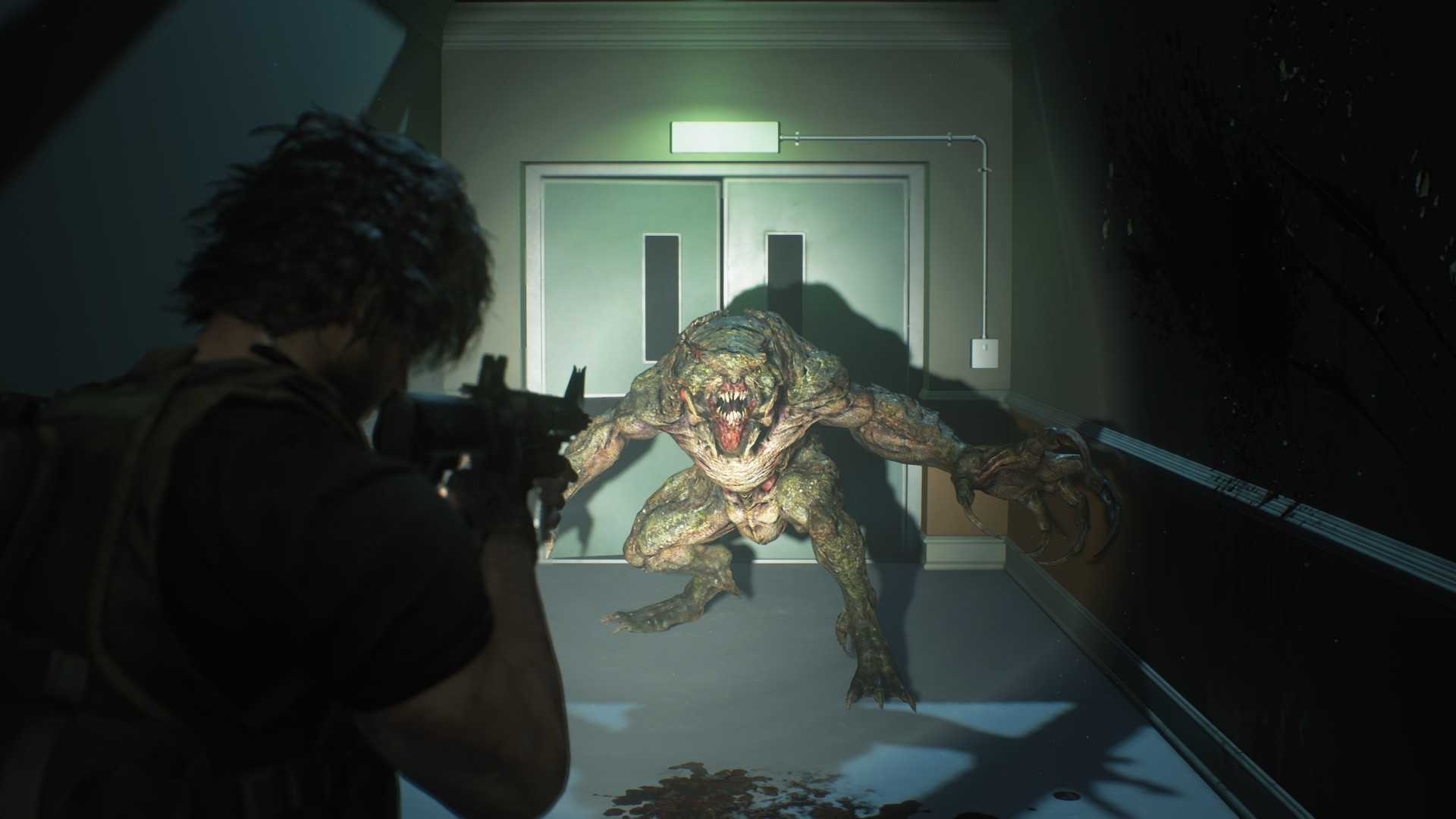 Screenshot from Resident Evil 3 Remake of player character shining a flashlight on a monster and aiming a rifle at it