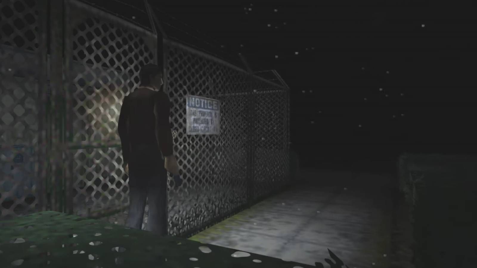 Screenshot of Harry in Silent Hill at Night