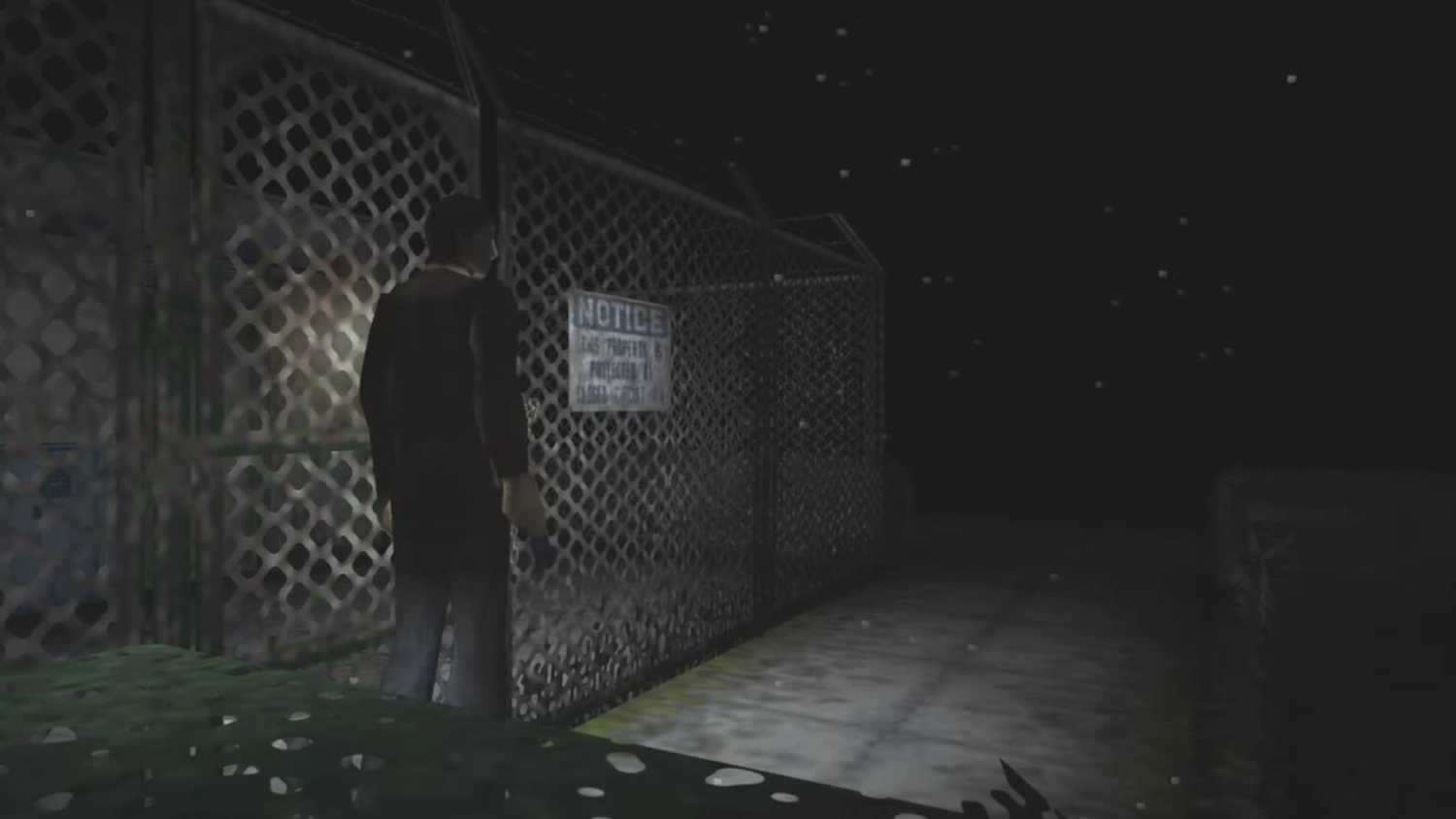 Screenshot of Harry in Silent Hill at Night