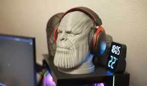 Thanos Headset stand