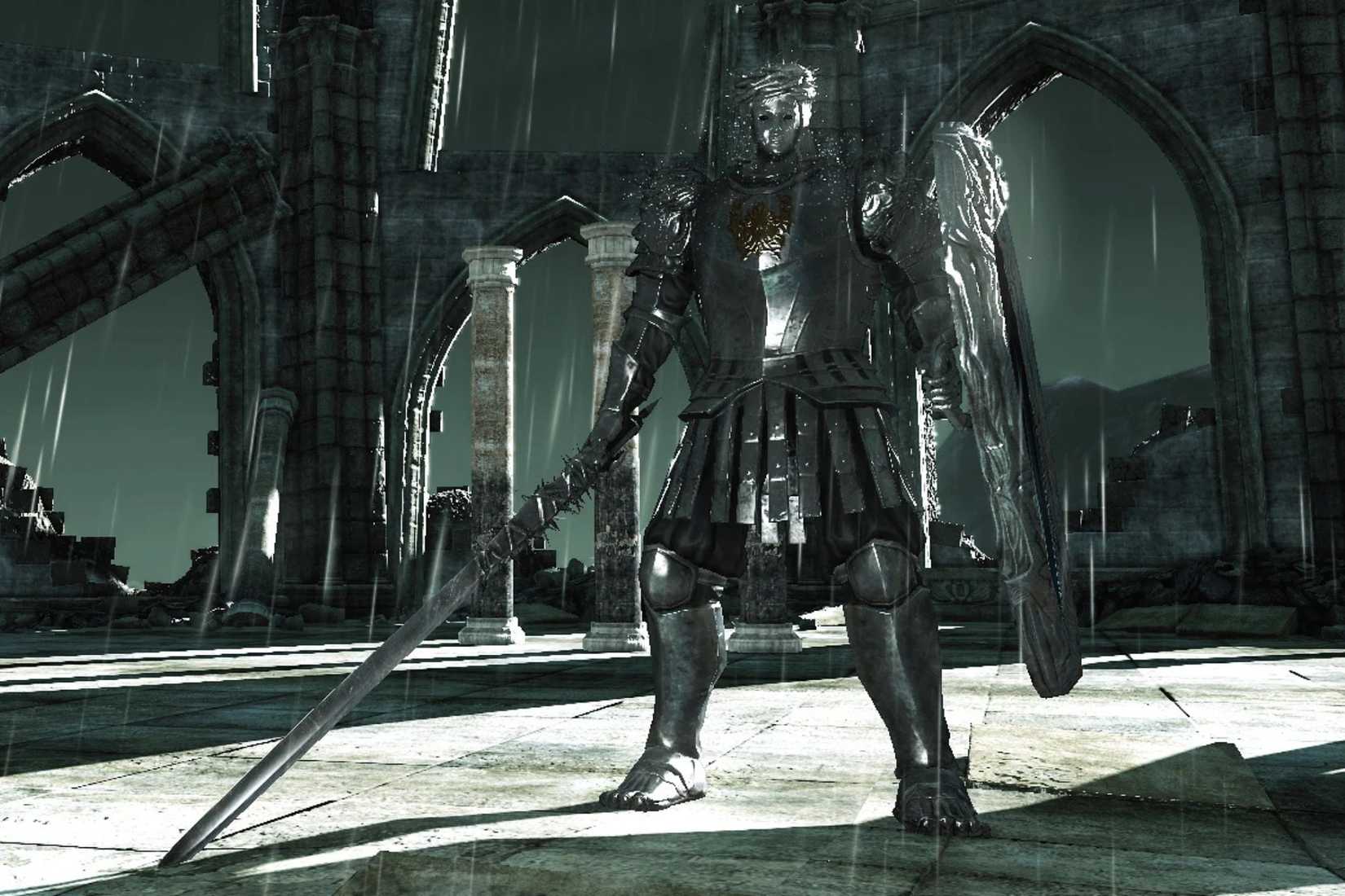 Dark Souls 2 looking glass knight standing on castle roof in the rain