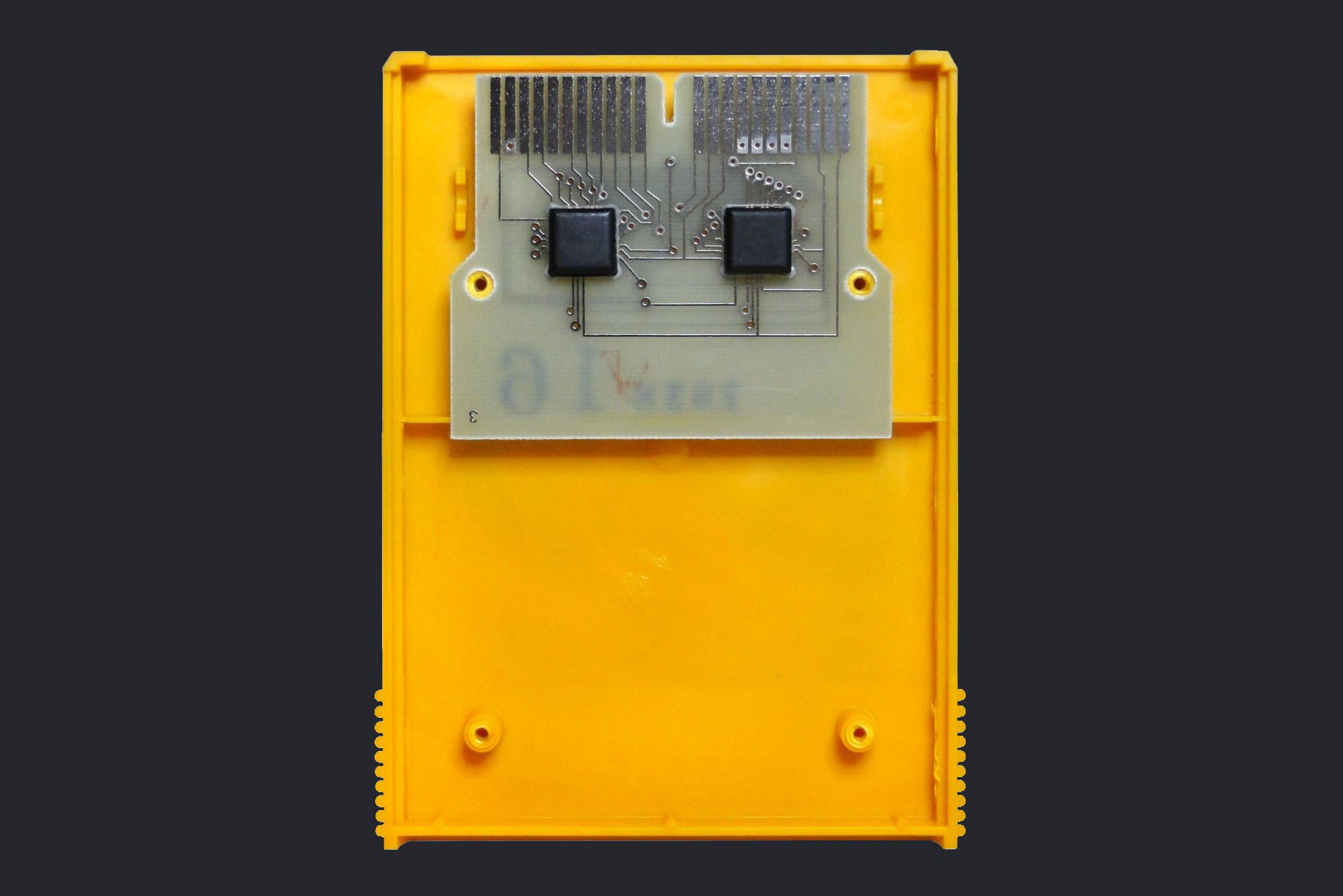Fairchild Channel-F Cartridge interior and PCB 