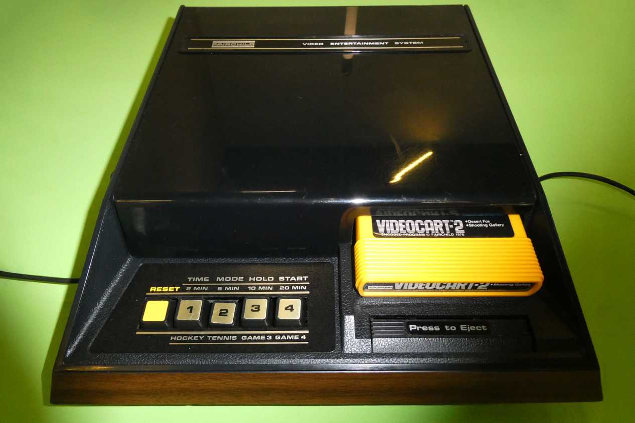 Fairchild Channel-F Console (1975)