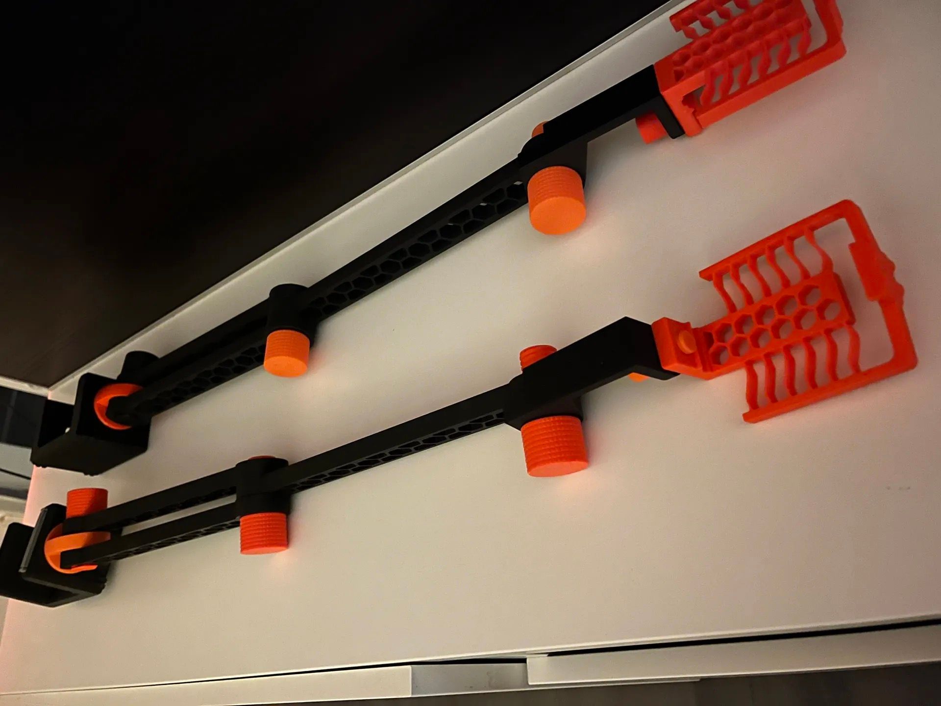 flexible sturdy phone arm