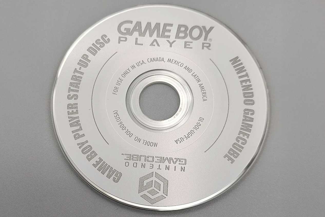 game-boy-player-nintendo-gamecube-7_source-ebay