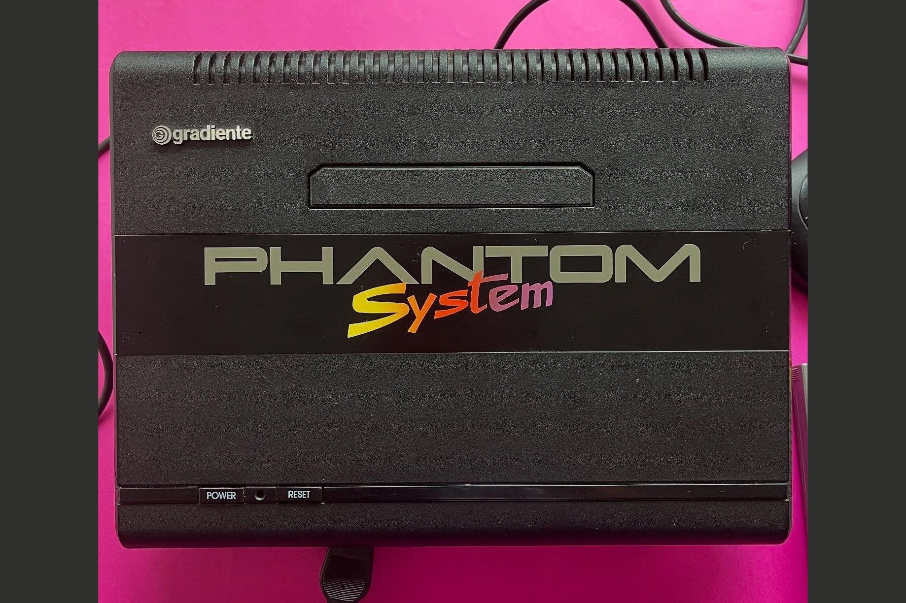 Gradiente Phantom System - Brazil NES clone - Top View