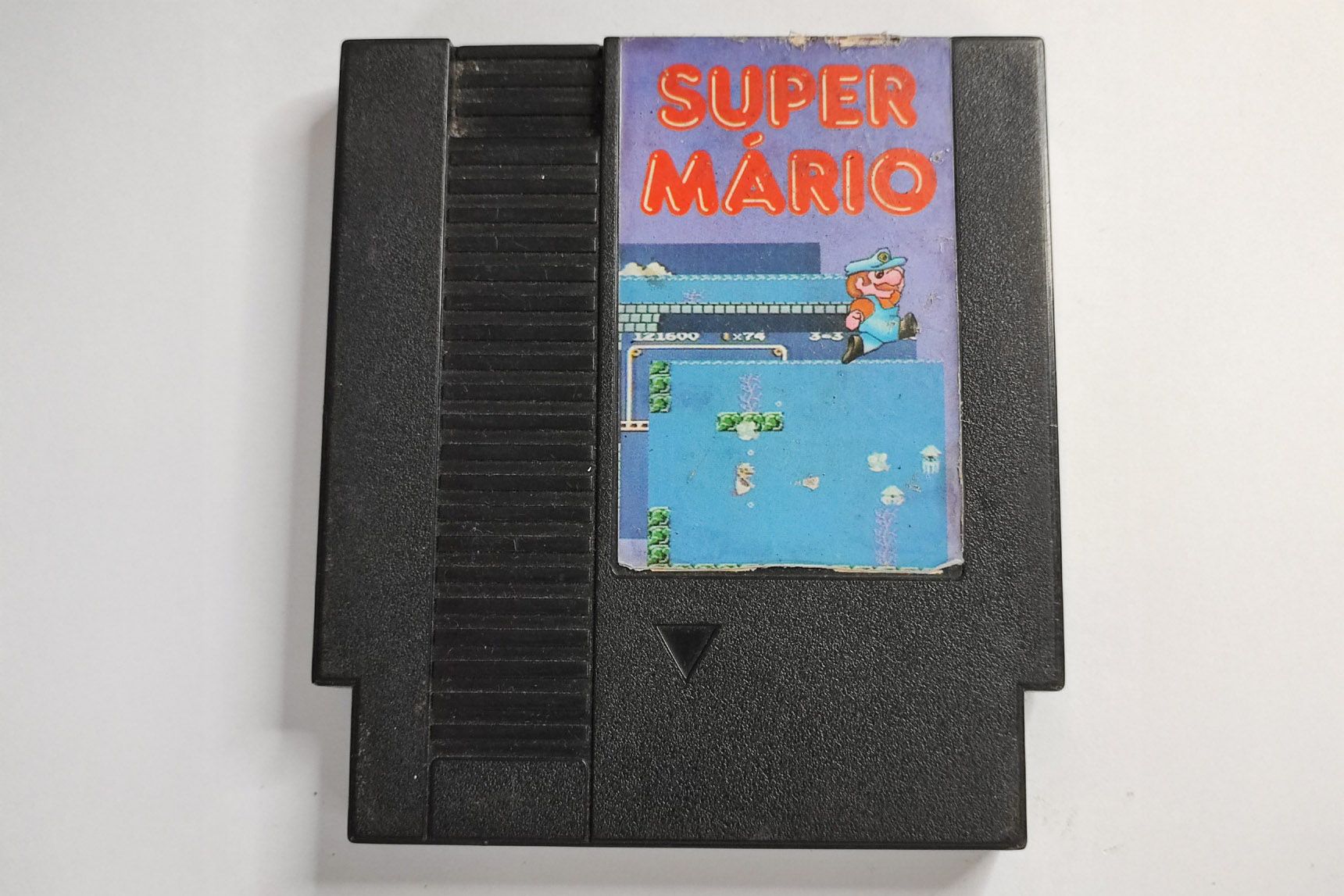 gradiente-phantom-system-super-mario-game-brazil-nes-1_source-diego-ferreira-leiloes