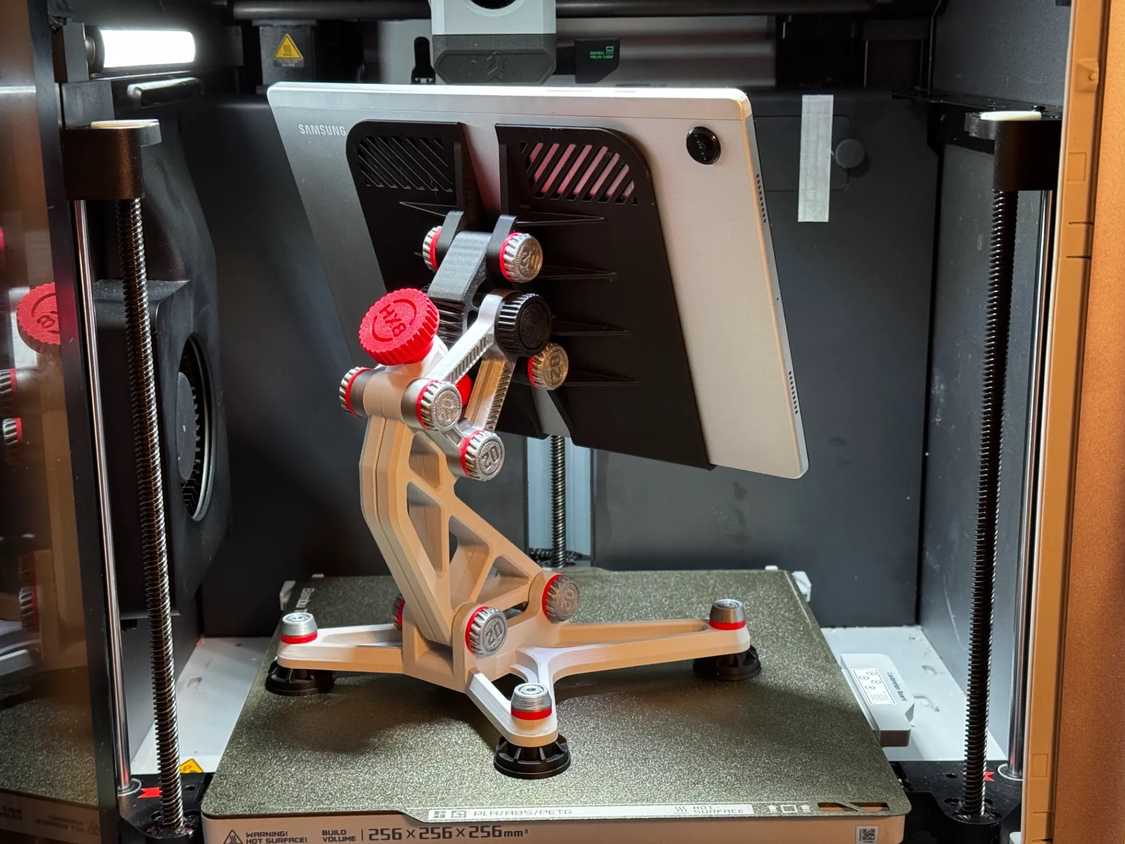 HX8 iPad stand
