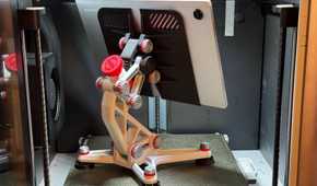 HX8 iPad stand