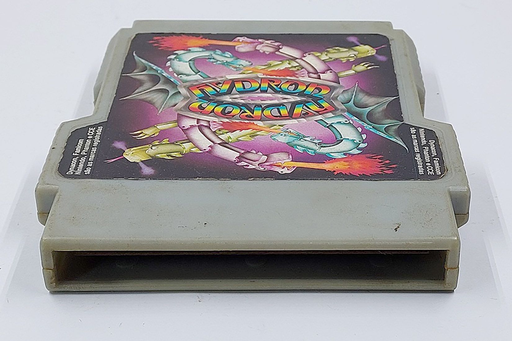 hydron-double-sided-nes-game-cartridges-brazil-2_source-art-fair-leiloes