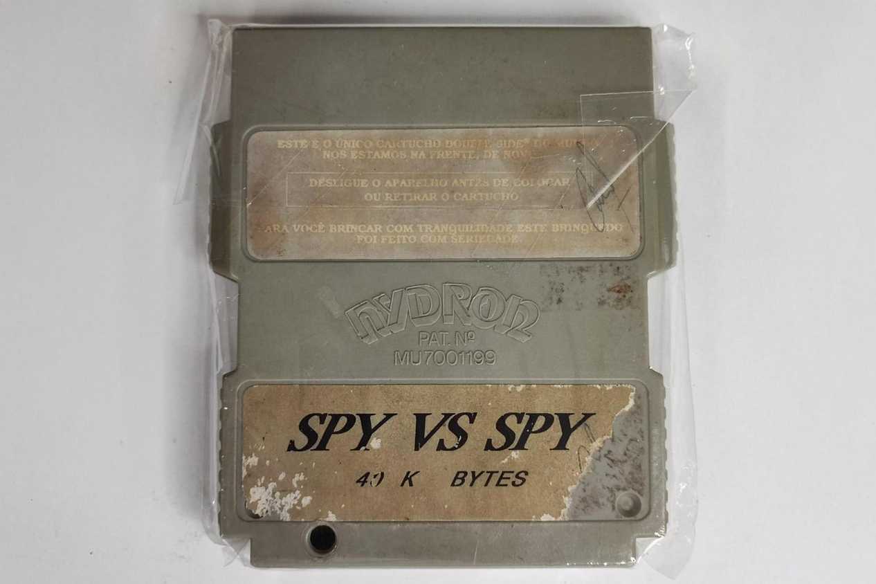 Hydron double-sided NES game cartridges in Brazil - Spy vs Spy