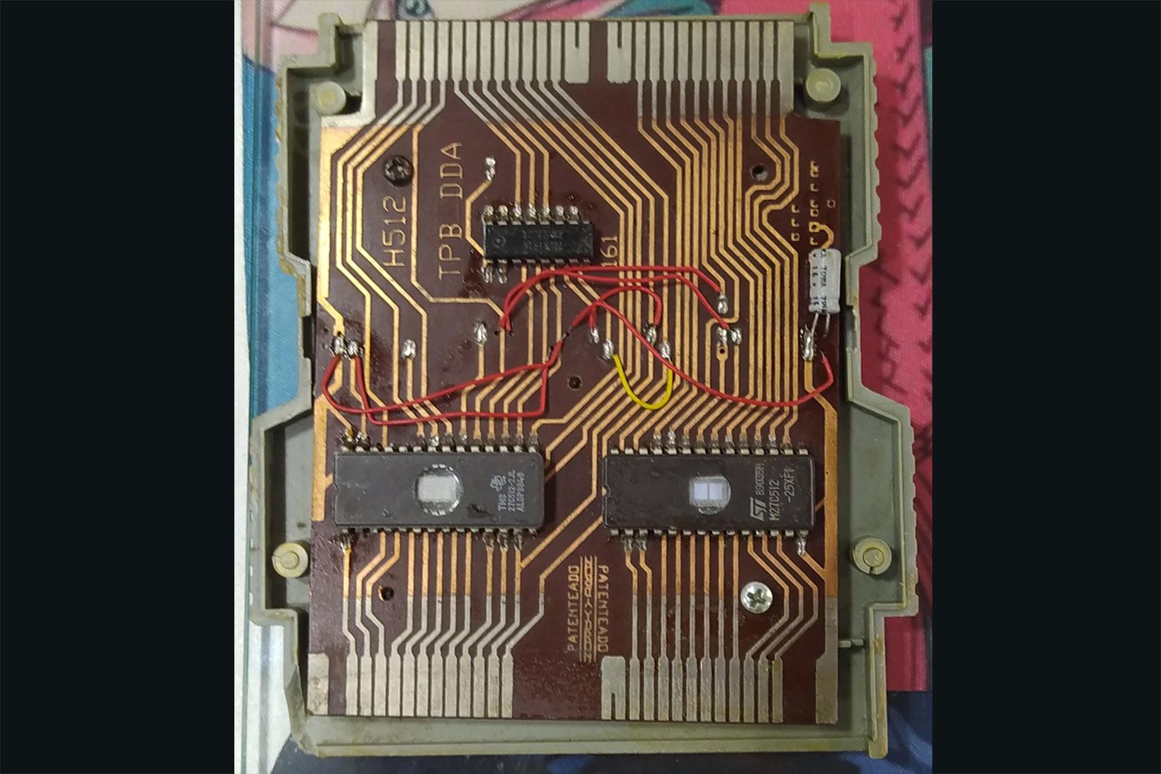 Hydron double-sided NES game cartridges in Brazil - PCB view
