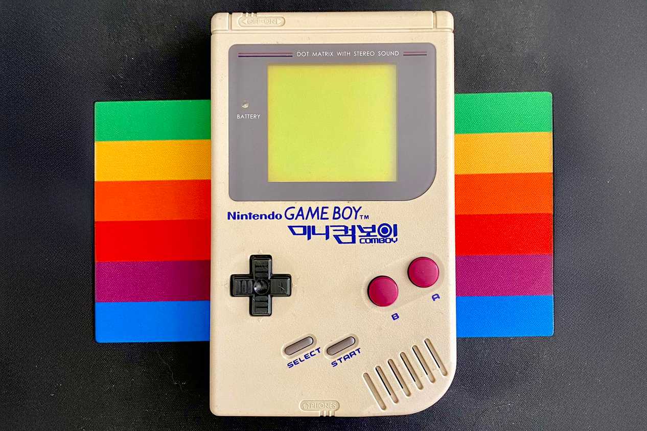 Hyundai branded Nintendo Game Boy