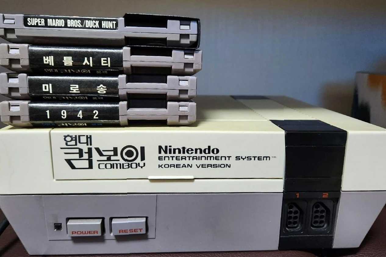 Hyundai branded Nintendo NES