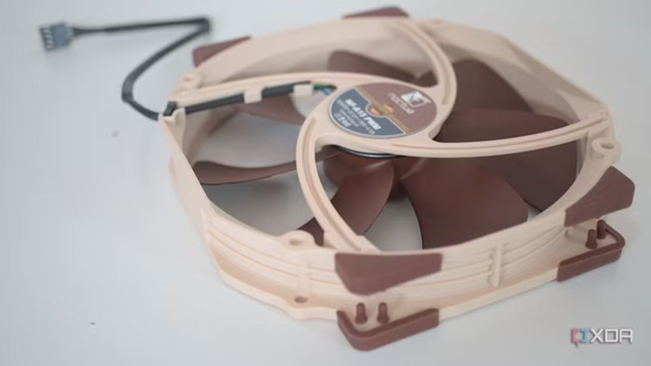noctua-nh-d15-cpu-cooler-second-fan-close
