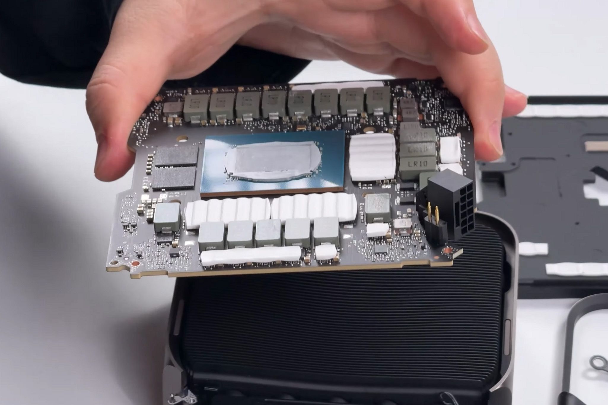 The PCB for the RTX 5080. 