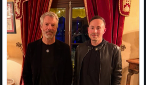 Ryan Cohen posing with crypto bro Michael Saylor, co-founder of MicroStrategy