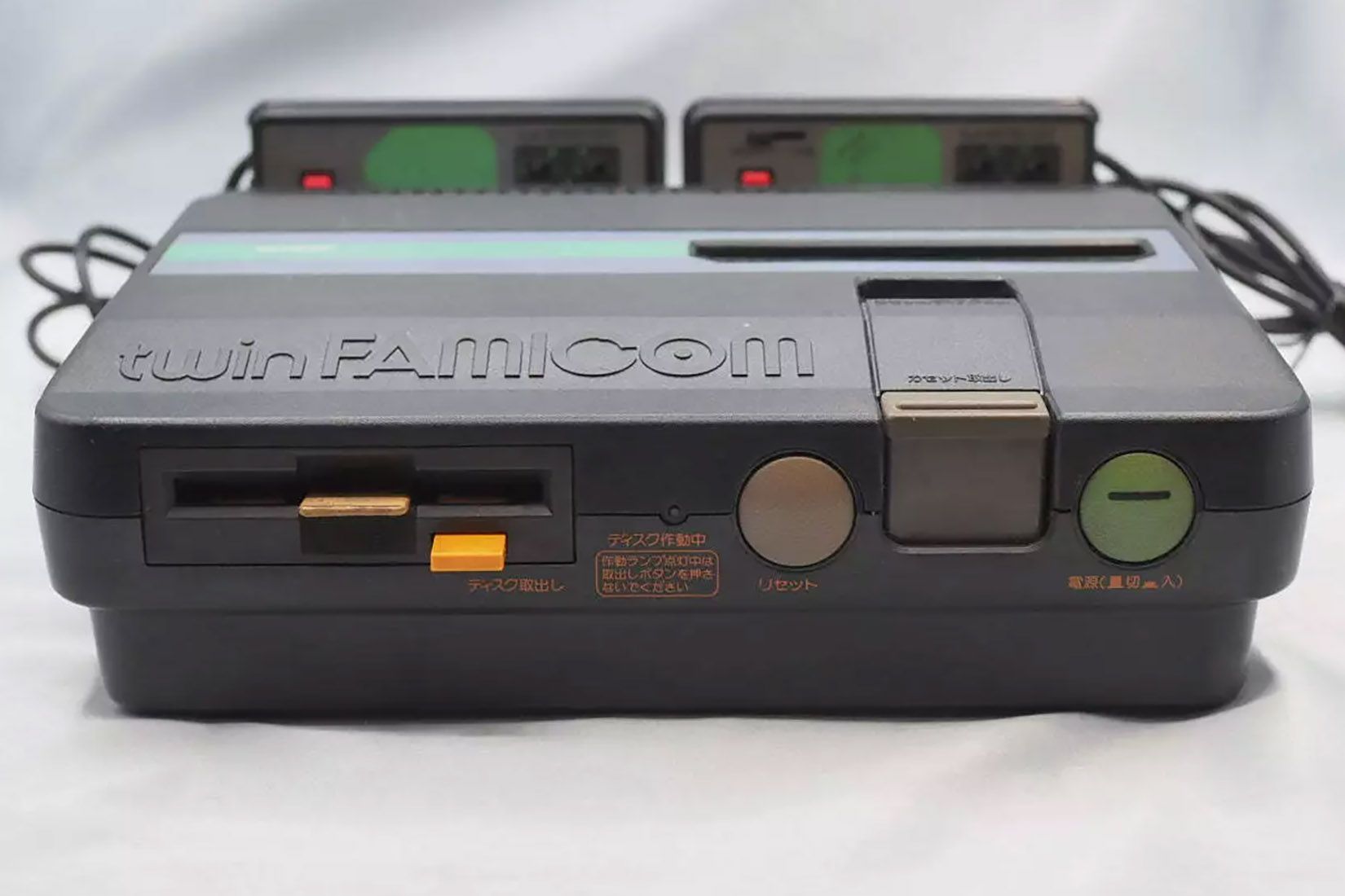 SHARP-Twin-Famicom-FC-AN-505-BK