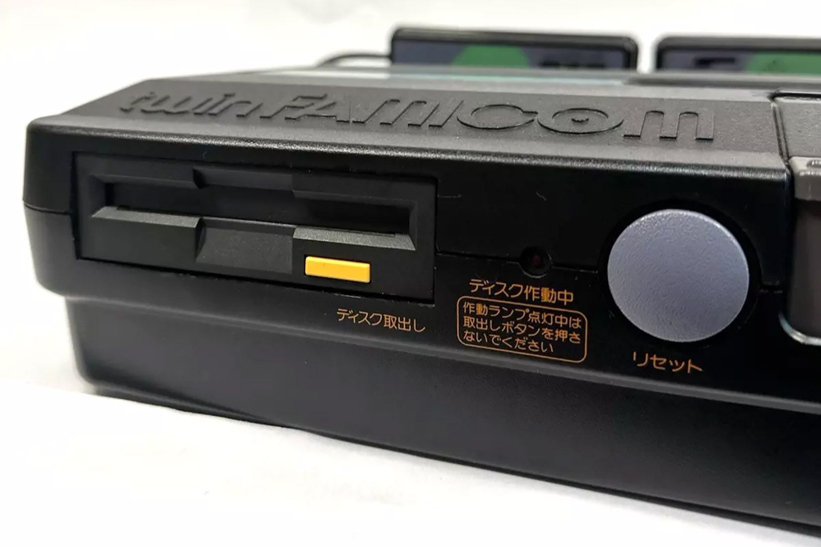 SHARP-Twin-Famicom-FC-AN-505-BK