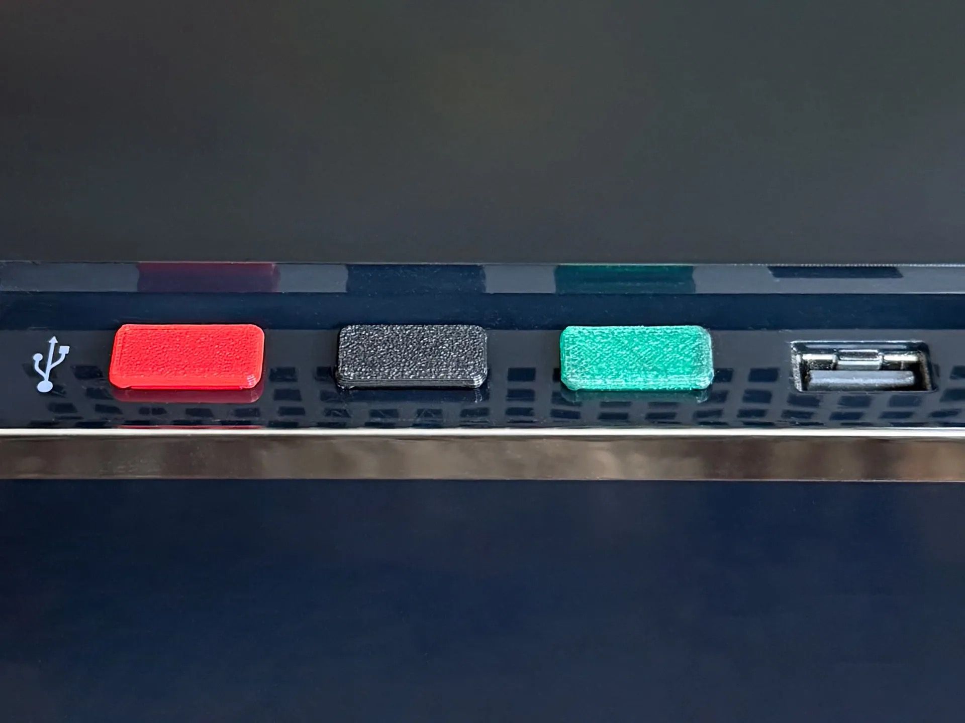 USB A dust cover