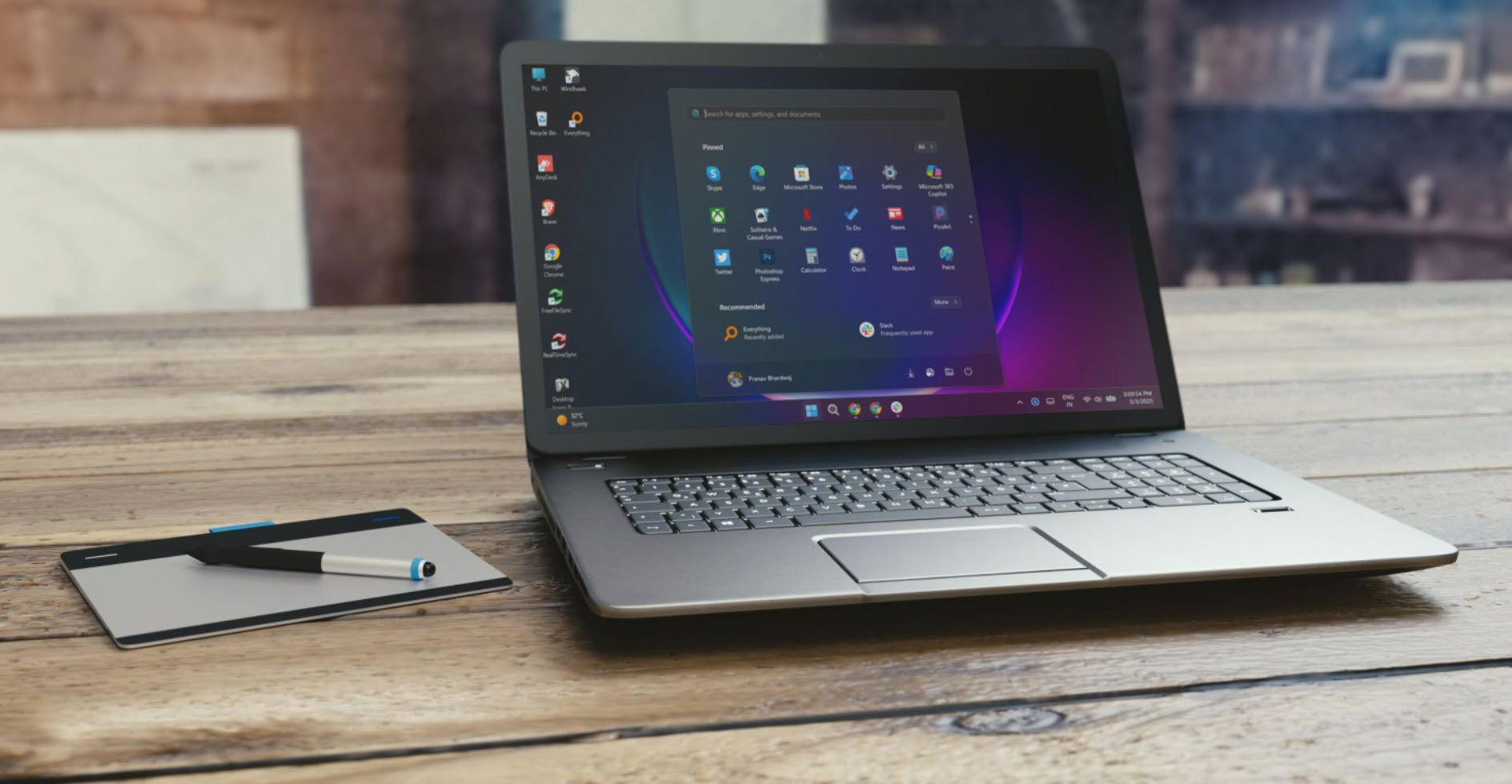 Windows Start Menu launched on a laptop