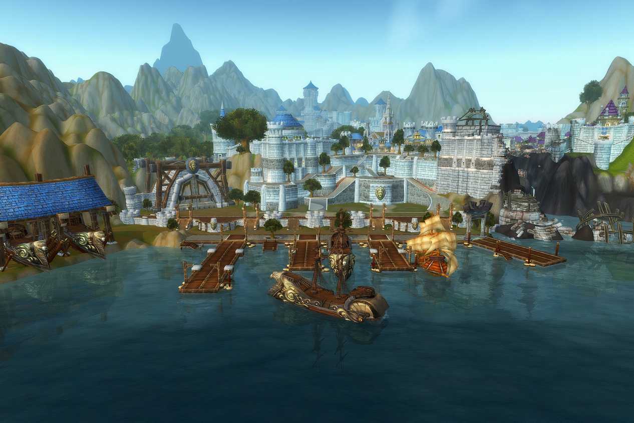 An image from the 2004 game World of Warcraft, showing a huge city with a seaport with ships docked there.